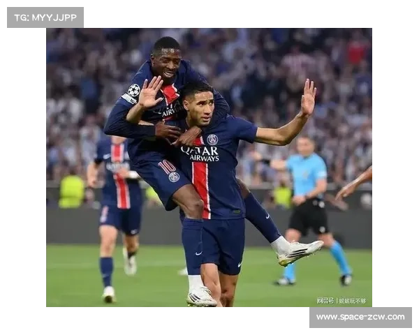 巴黎圣日耳曼5-0横扫雷恩，克瓦拉茨赫利亚梅开二度